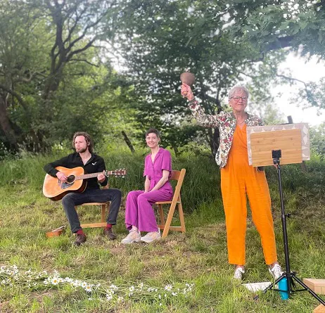 bellringing in the meadow (listing)