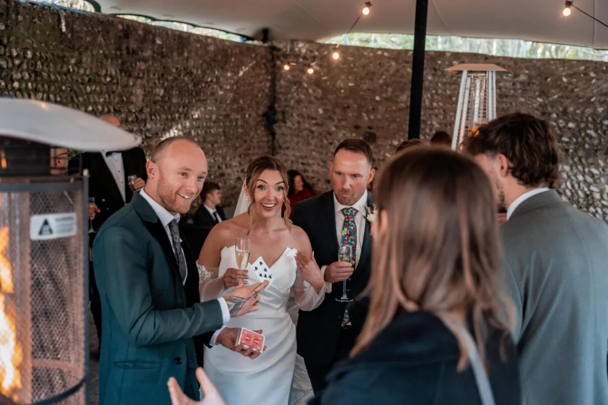david_stewart_wedding_magician_close_up_mingling_magic_entertainment_entertainer_party_west_east_sussex_london_brighton_worthing_85_1_95 (listing)