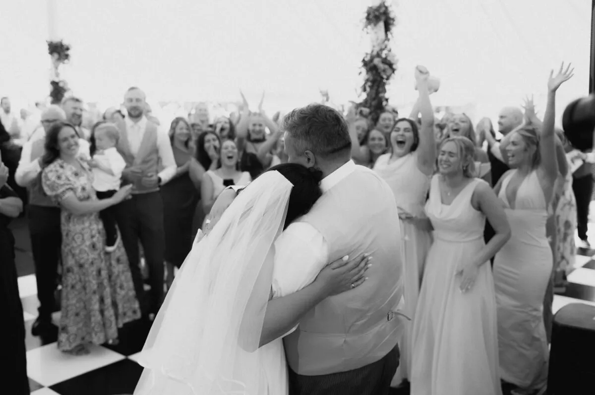 Ellie &amp; Tom (listing)