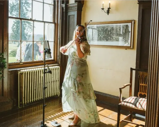 Breathtaking Live Violin Performance for Your Ceremony - Laura