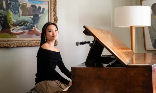 Soulful Female Vocals for Stylish Vows at Your Ceremony