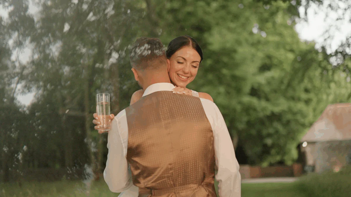 Holly & Richard (listing)
