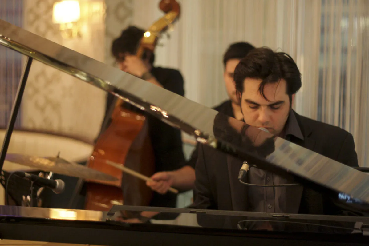 db-Daniel-Piano-Trio-Side