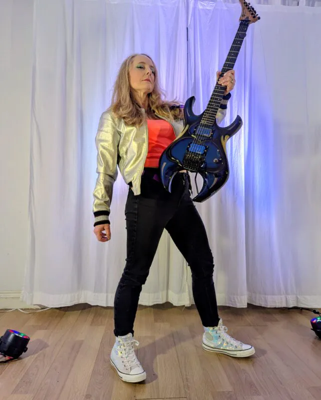 Dawn DJ Guitar_2