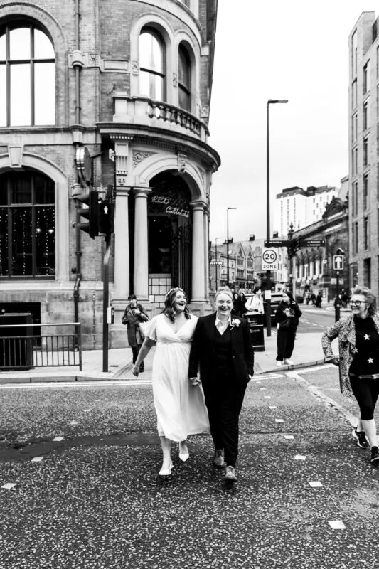 Toni Darcy Editorial Weddings 023 (listing)