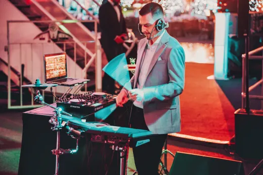 Live DJ & Drum Fusion - Unique Entertainment