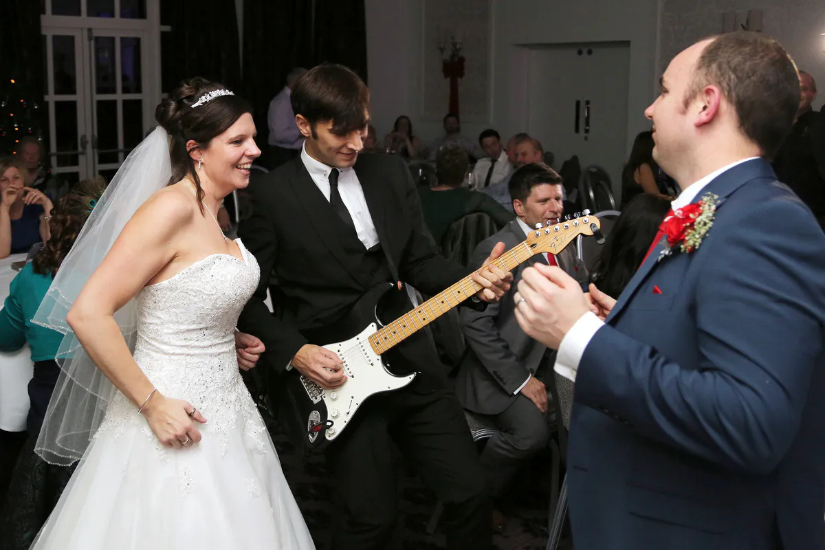 dan-and-kellys-wedding-10 (listing)