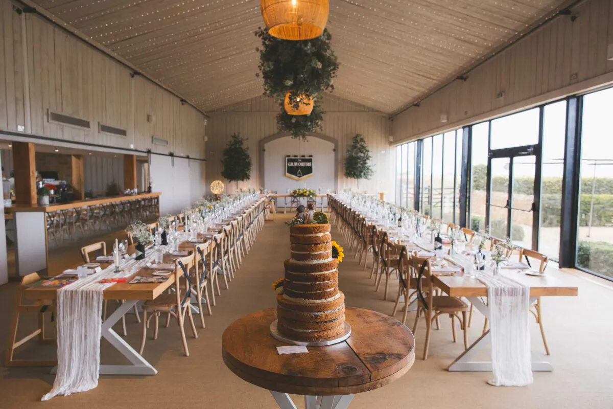 0110 WE ARE THE CLARKES Weddisimo portfolio-111 (listing)
