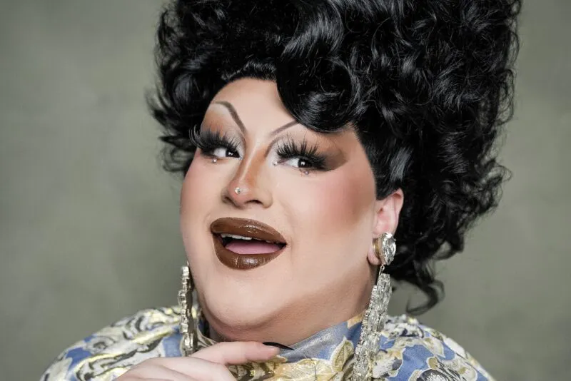 Live Singing Drag Queen
