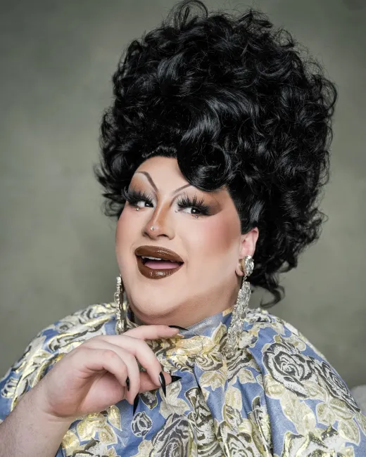 Live Singing Drag Queen