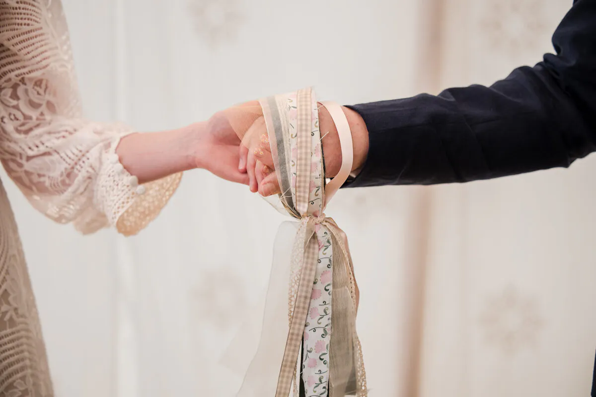 Bohemian Wedding near Winchester