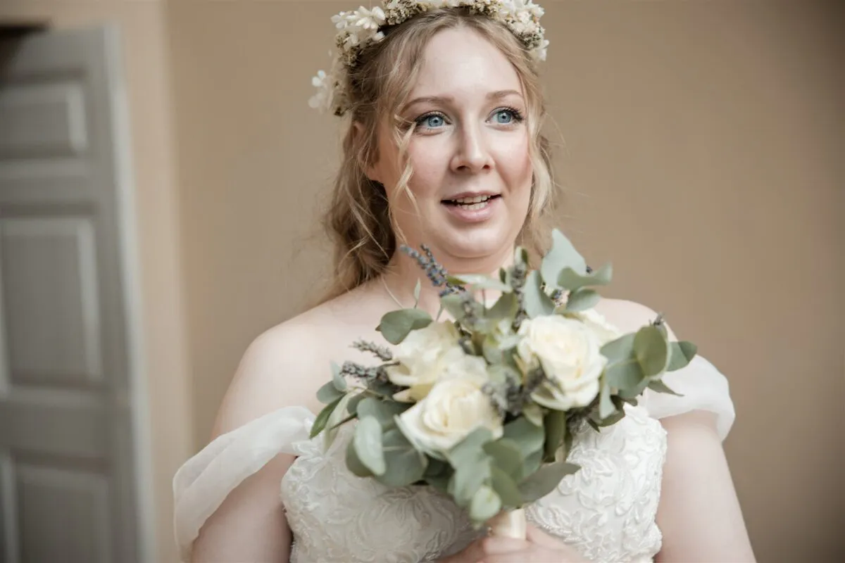 Intimate ceremony at Salisbury Registrar Office