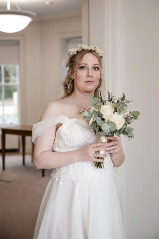 Intimate ceremony at Salisbury Registrar Office