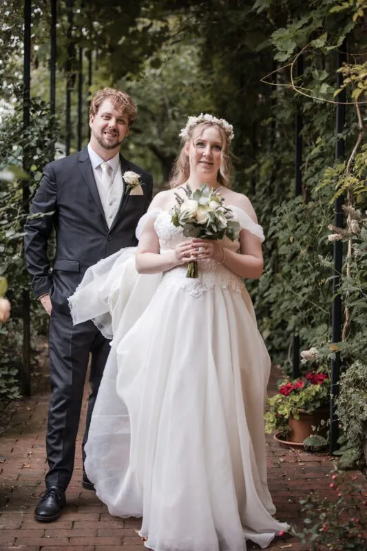 Intimate ceremony at Salisbury Registrar Office