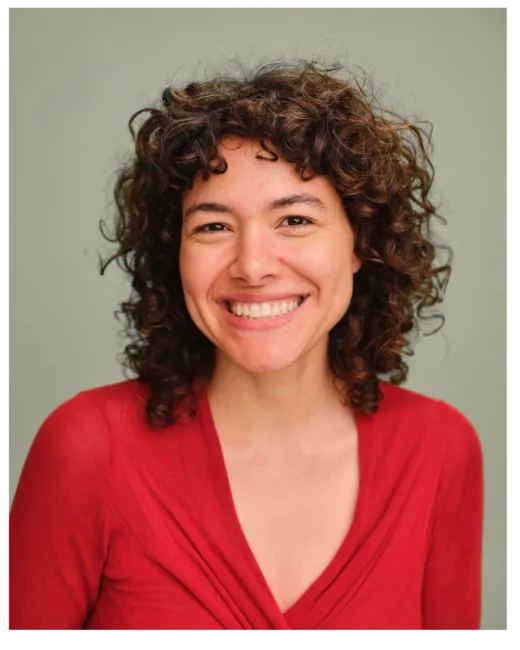 Carolina Headshot