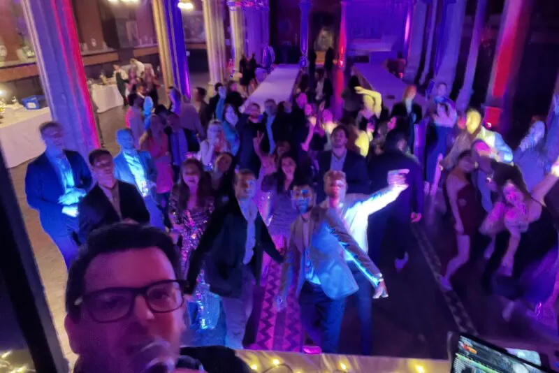 Full Day - Ultimate Wedding DJ