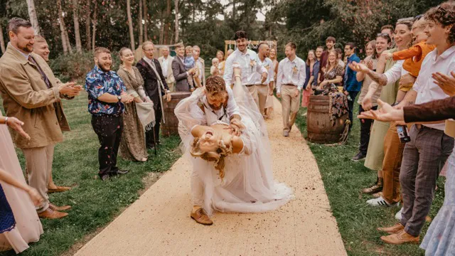 Beth + Lorian (listing)