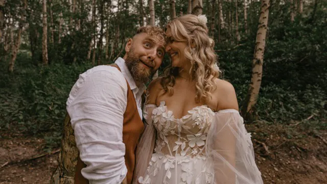 Beth + Lorian (listing)