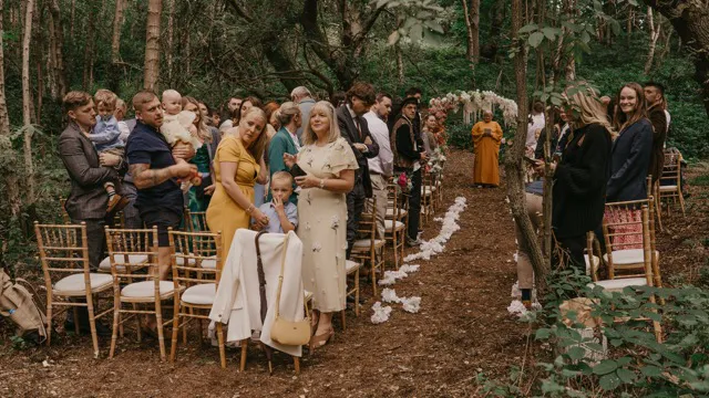 Beth + Lorian (listing)
