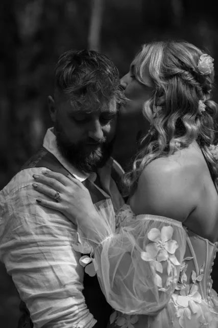 Beth + Lorian (listing)