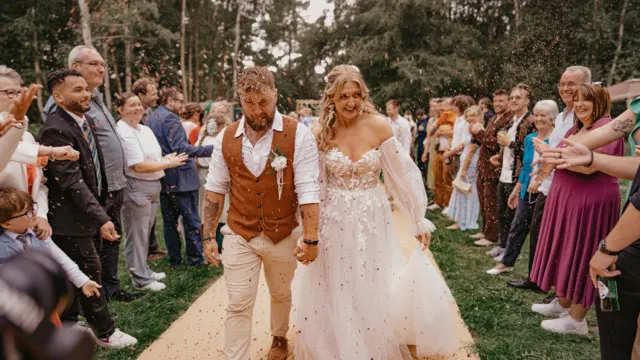 Beth + Lorian (listing)