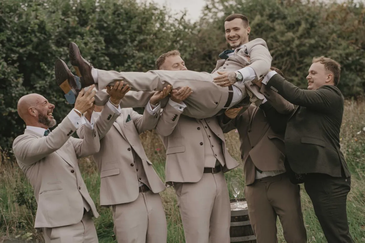 Stokes-Farm-Wedding-Photographer-Stormy-Weather-Media-a5