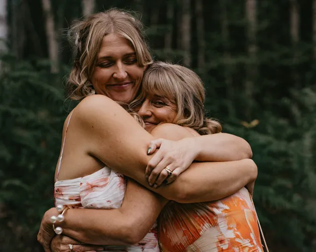 Beth + Lorian (listing)