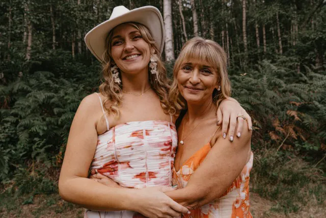 Beth + Lorian (listing)