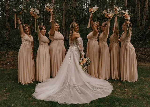 Beth + Lorian (listing)
