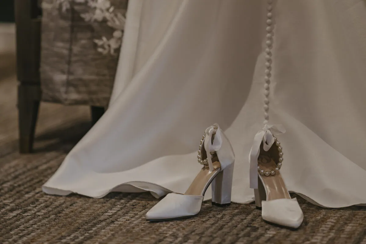 Stokes-Farm-Wedding-Photographer-Stormy-Weather-Media-a2