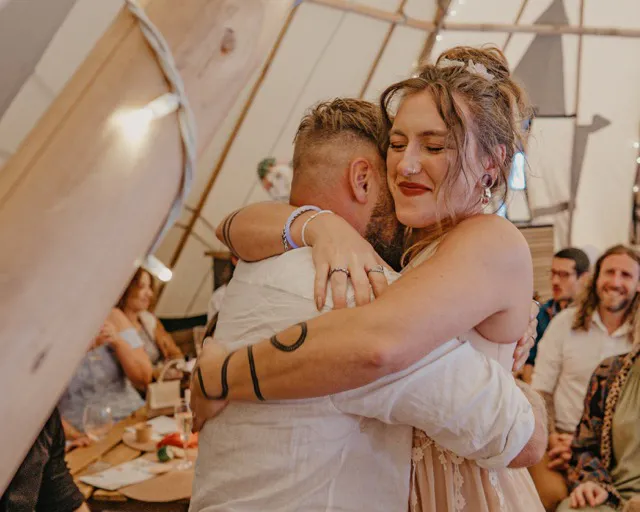 Beth + Lorian (listing)