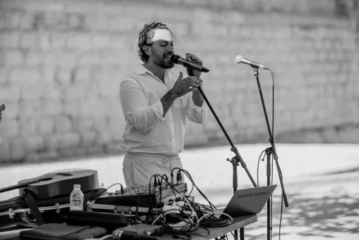 Professional Singer & DJ - Rnb/Soul/Classics