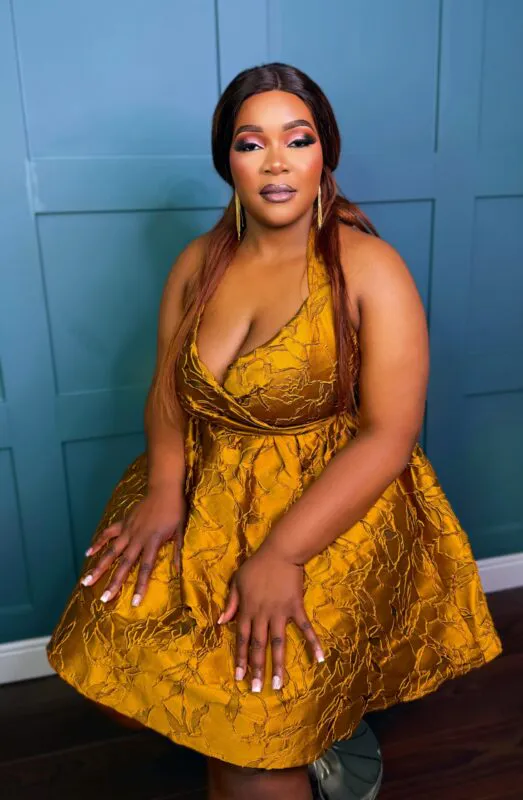 Facetune_05-04-2025-20-42-38 (listing)