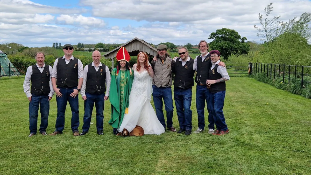 Cherry_The_Celebrant_Sister_Ace_Wedding_1_optimized_2000