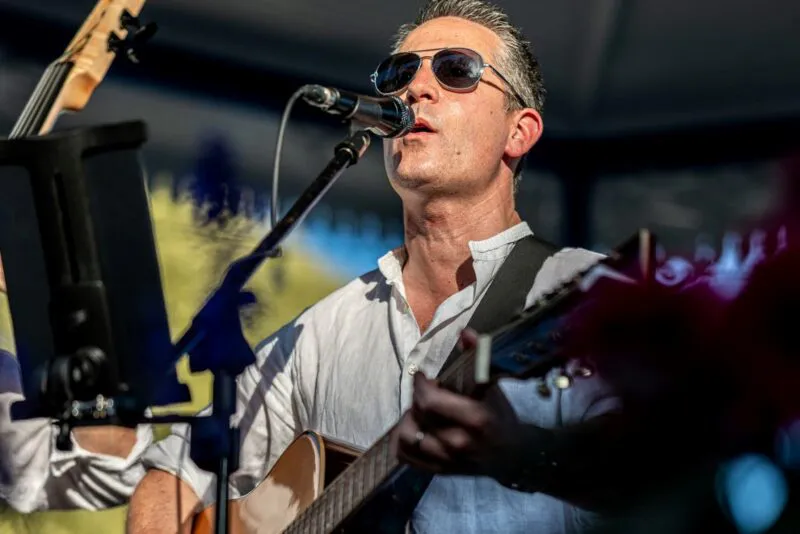 Tom Bandstand