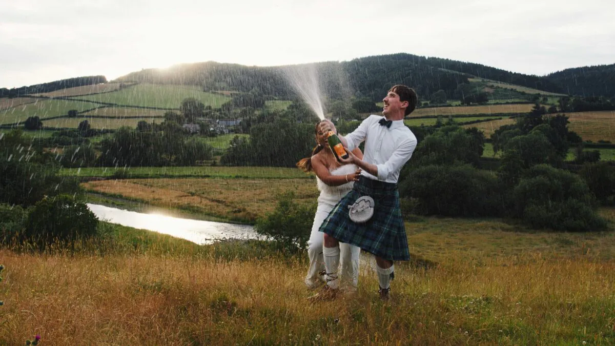 Nisha & Fergus Stills 356_1 (listing)