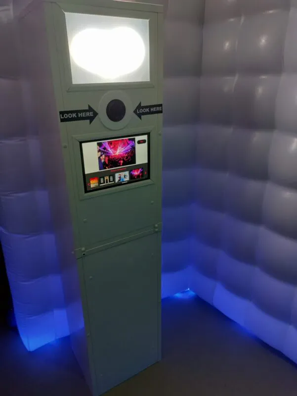 igloo photo booth