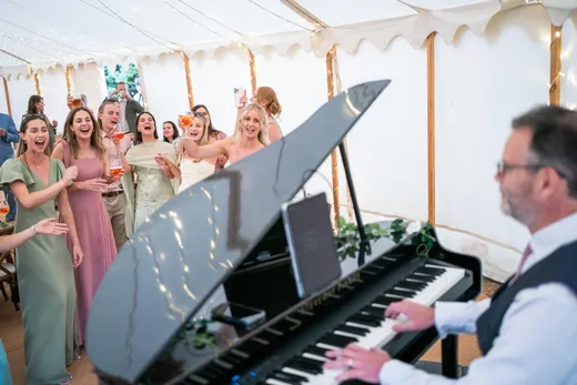 Wedding Pianist for Your Drinks Reception