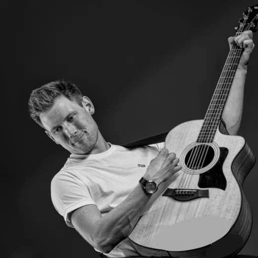 Fingerstyle Guitarist for Ceremonies, Drinks Receptions and Wedding Breakfast