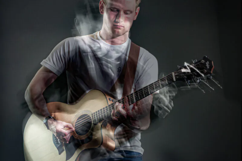 2024-04-15-21-30-15-Ask-APS-Singer-00148-Edit-square-agency
