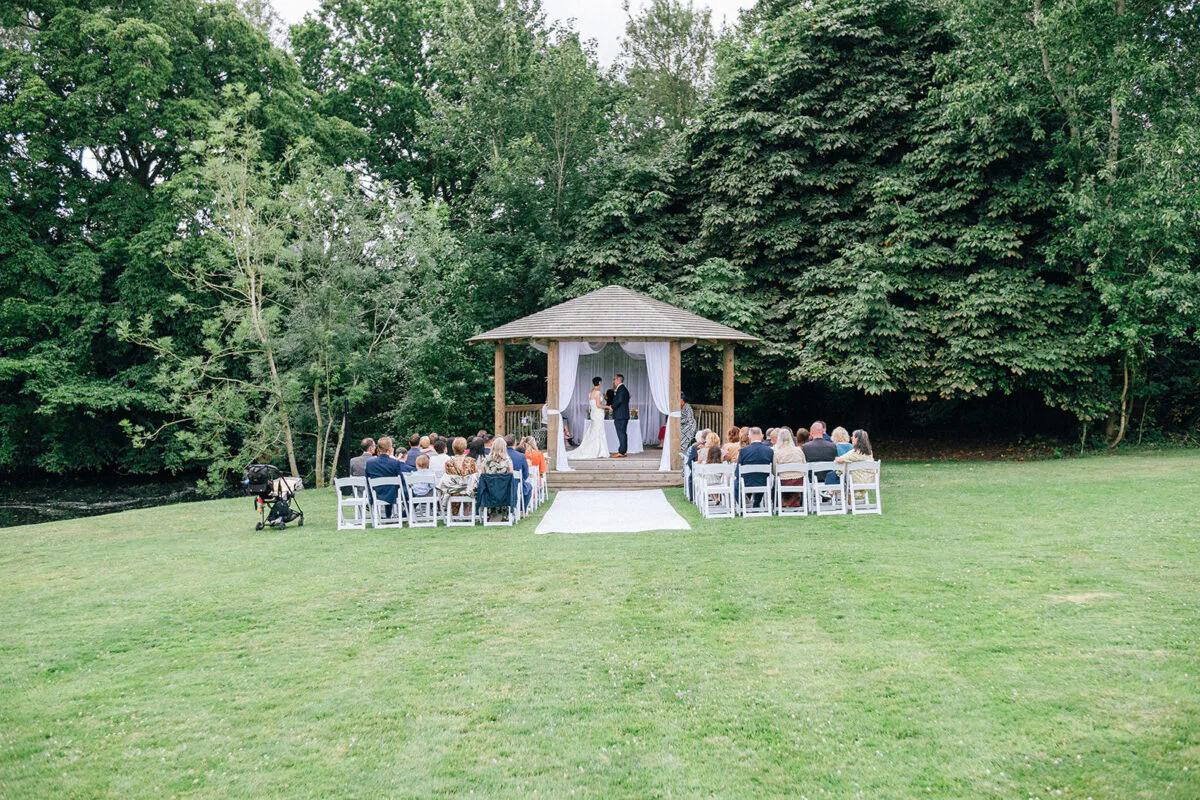 Alice &amp; Robert (listing)