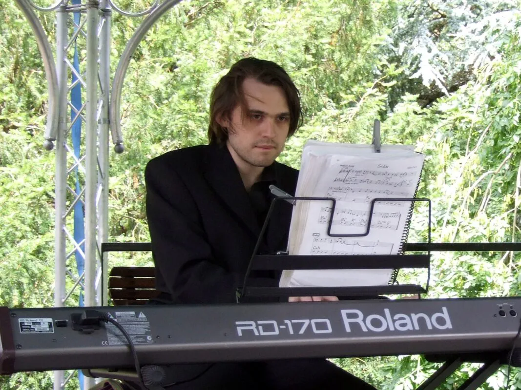Solo piano at Harlow Carr