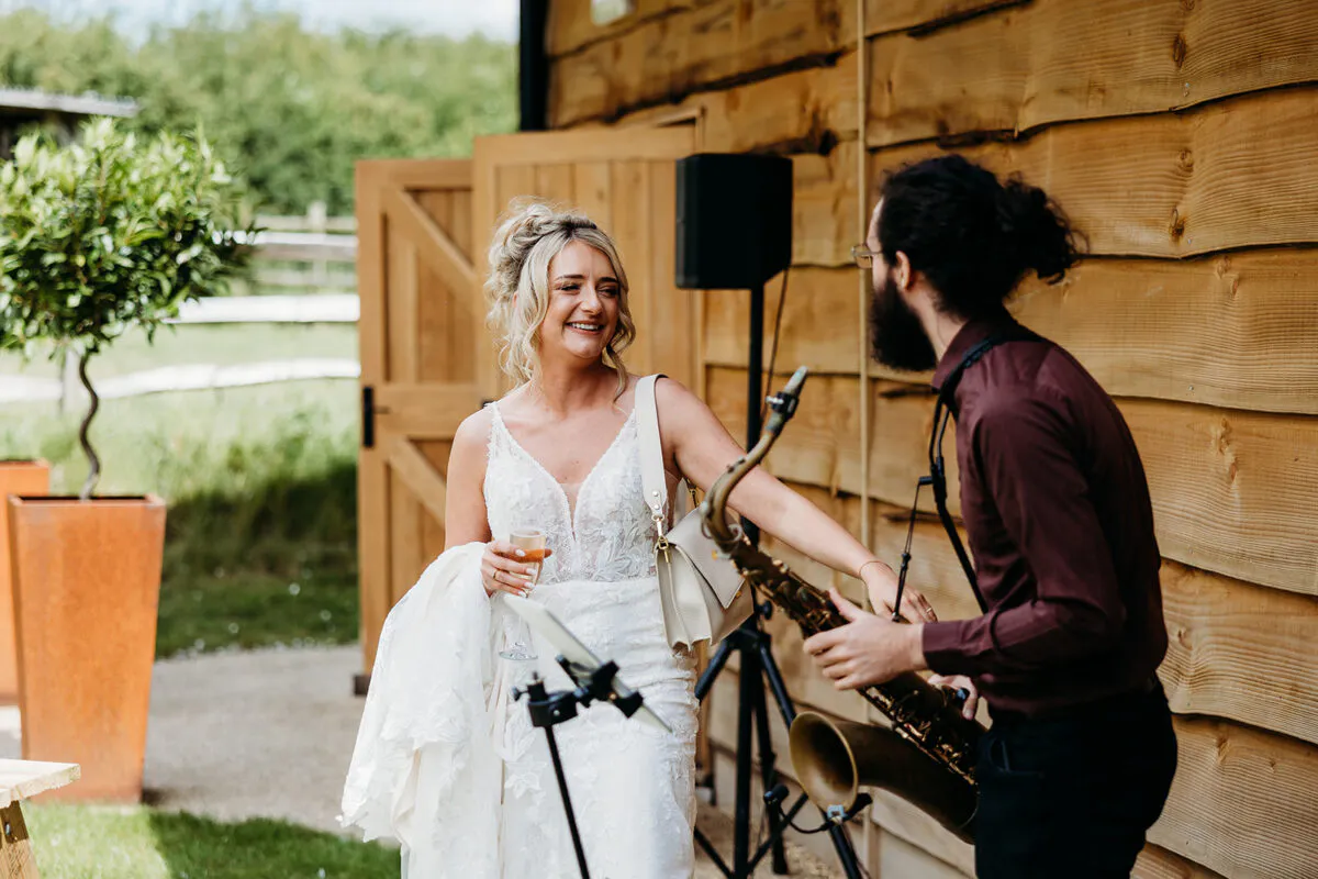 Joe &amp; Pia - Old Oak Farm (listing)