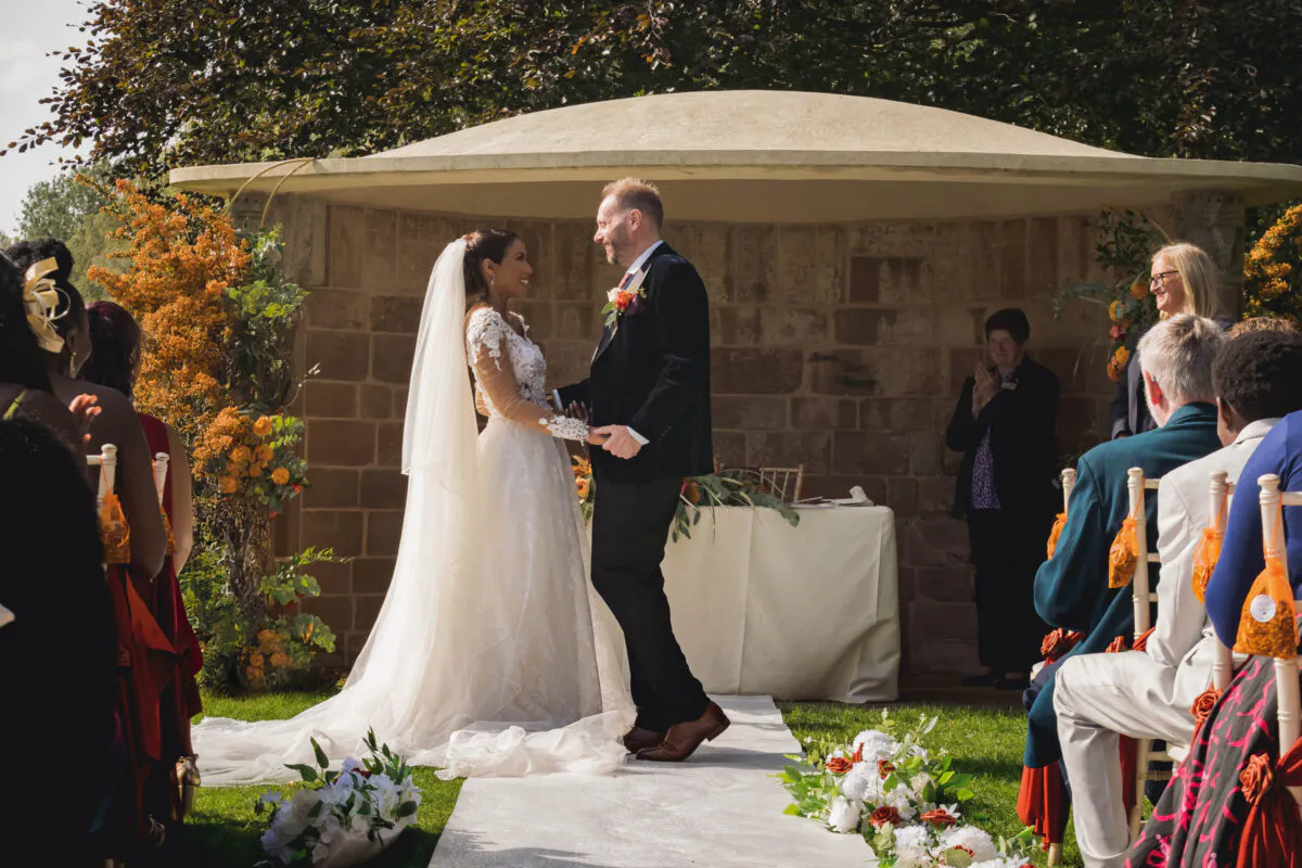 Rachael &amp; Mark (listing)