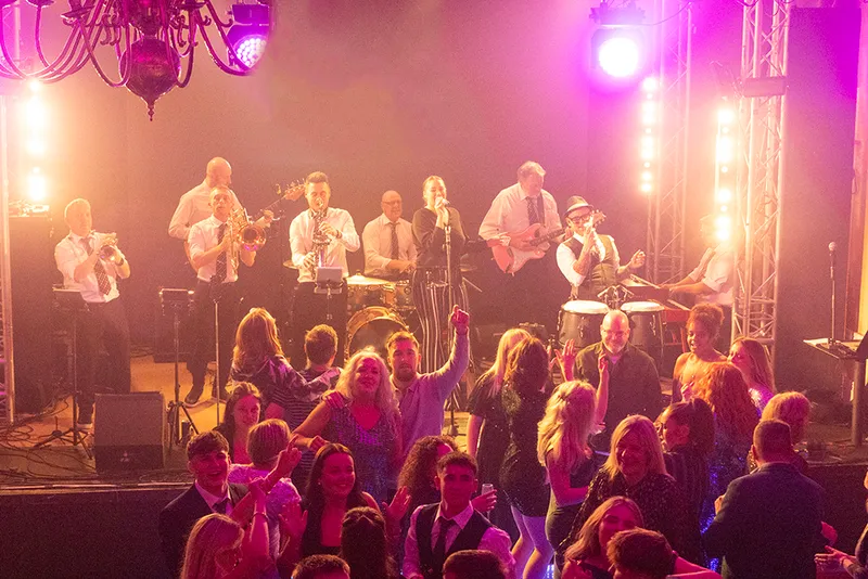 9 Piece Pop, Soul and R&B Band