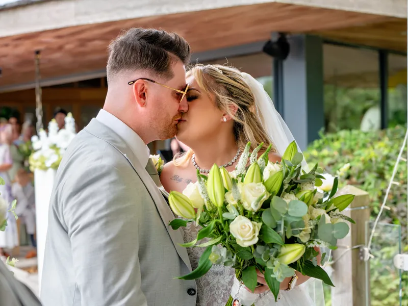 Half-Day Wedding Photography – 4 Hours of Award-Winning Documentary Coverage