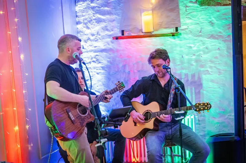 Afternoon Drinks Reception: Live Acoustic Duo